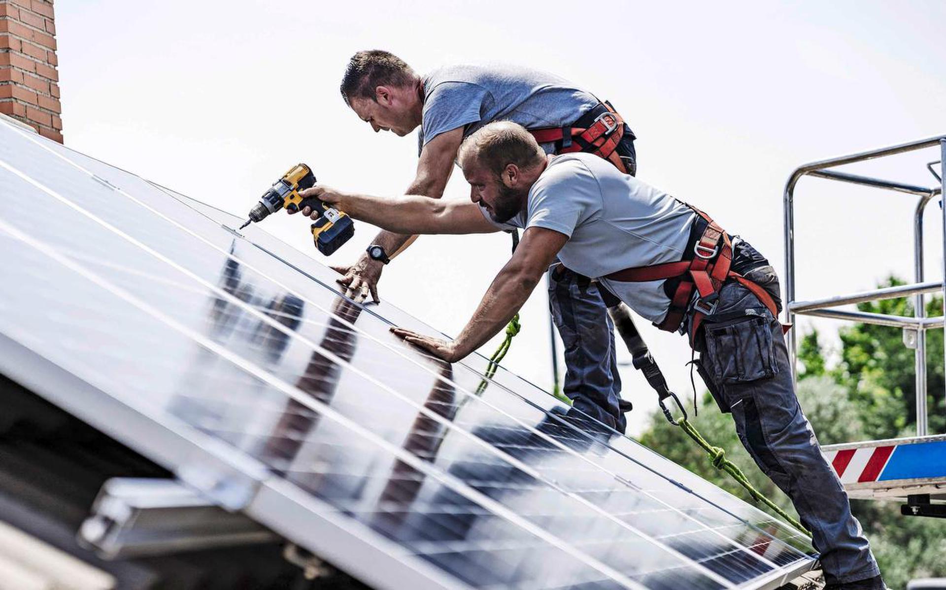 Bezitter Zonnepanelen Raakt Voordeel Kwijt Met Hoge Energieprijzen